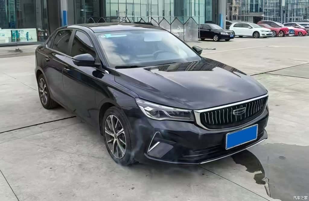 Geely Emgrand, 2022 4