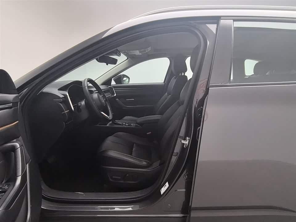 Mazda CX-50 line also