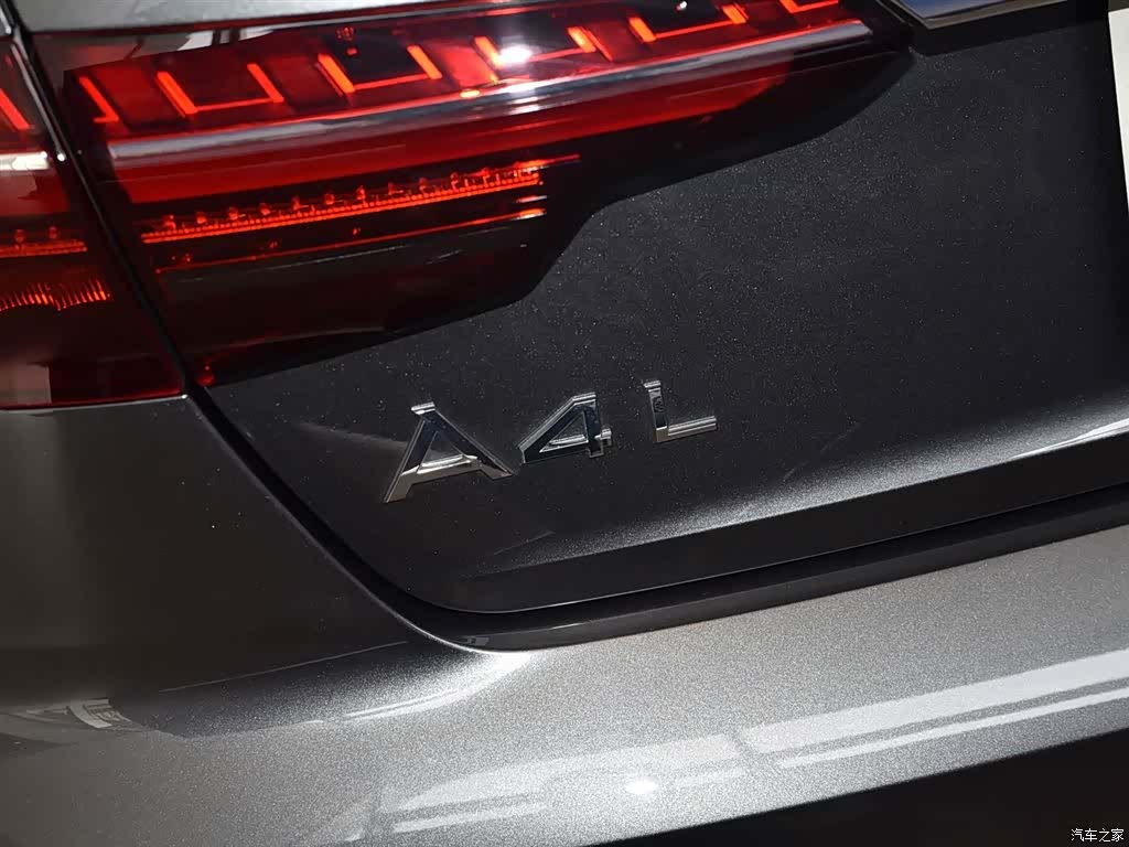 Audi A4L, 2022 17