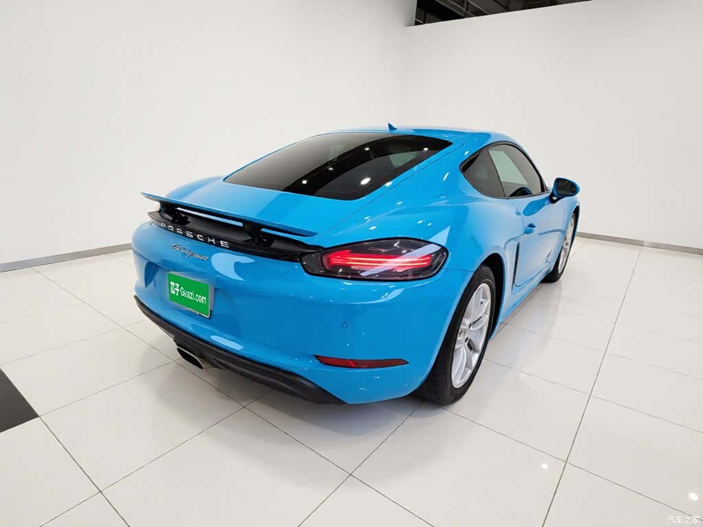 Porsche Cayman, 2018 все фото