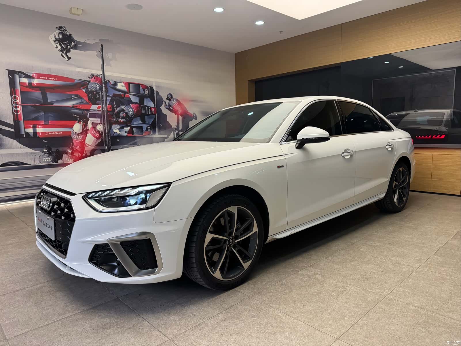 Audi A4L, 2022 1