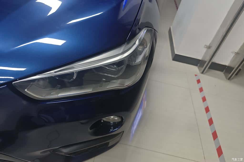 BMW X1, 2018 все фото