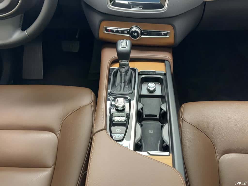 Volvo XC90, 2019 17