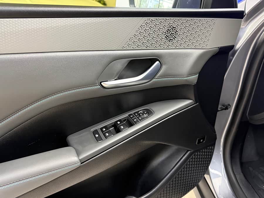 BYD Qin PLUS 2026, фото 9