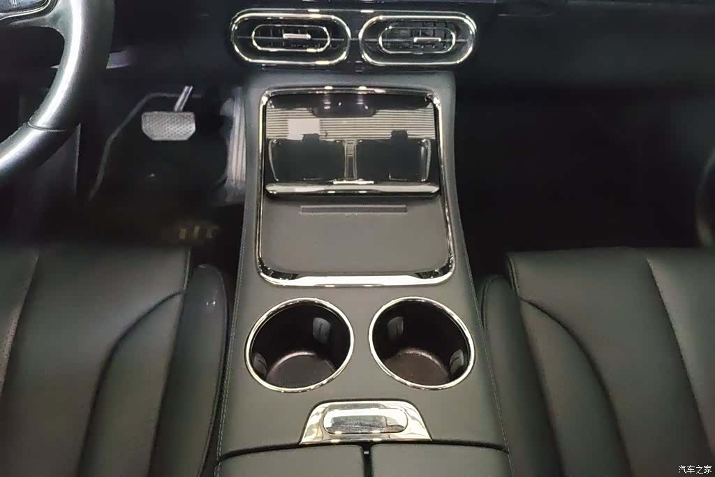 Leapmotor C11, 2022 16