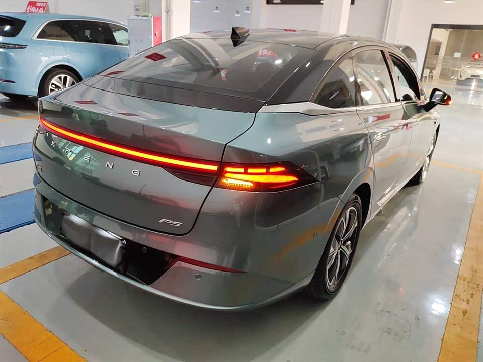 XPENG P5