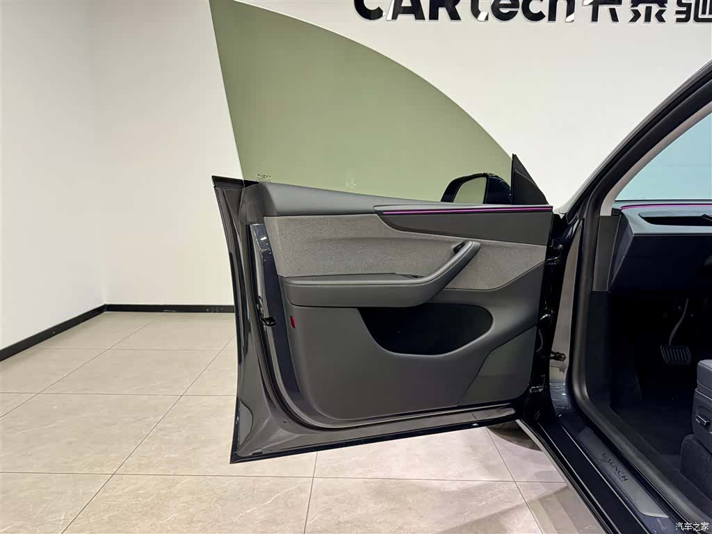 Tesla Model Y, 2025 16