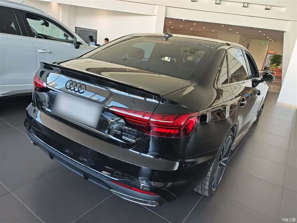 Audi A4L, 2023 7