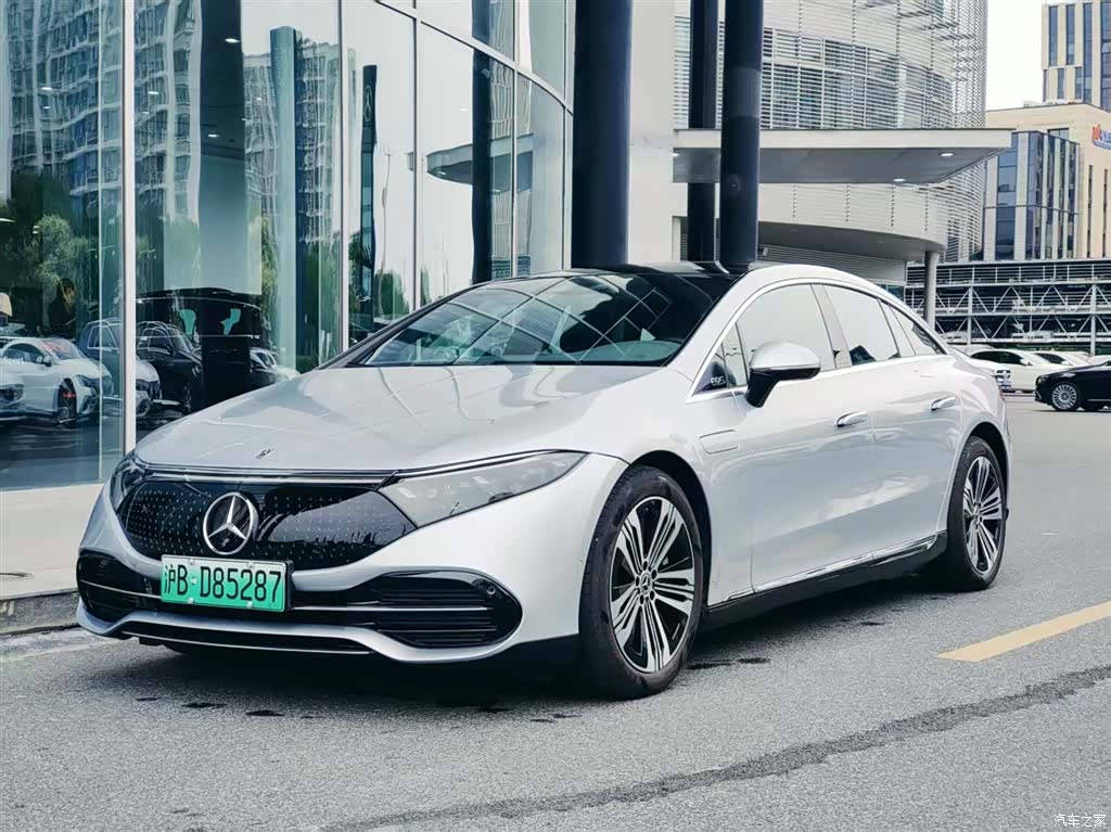 Mercedes-Benz EQS, 2025 1