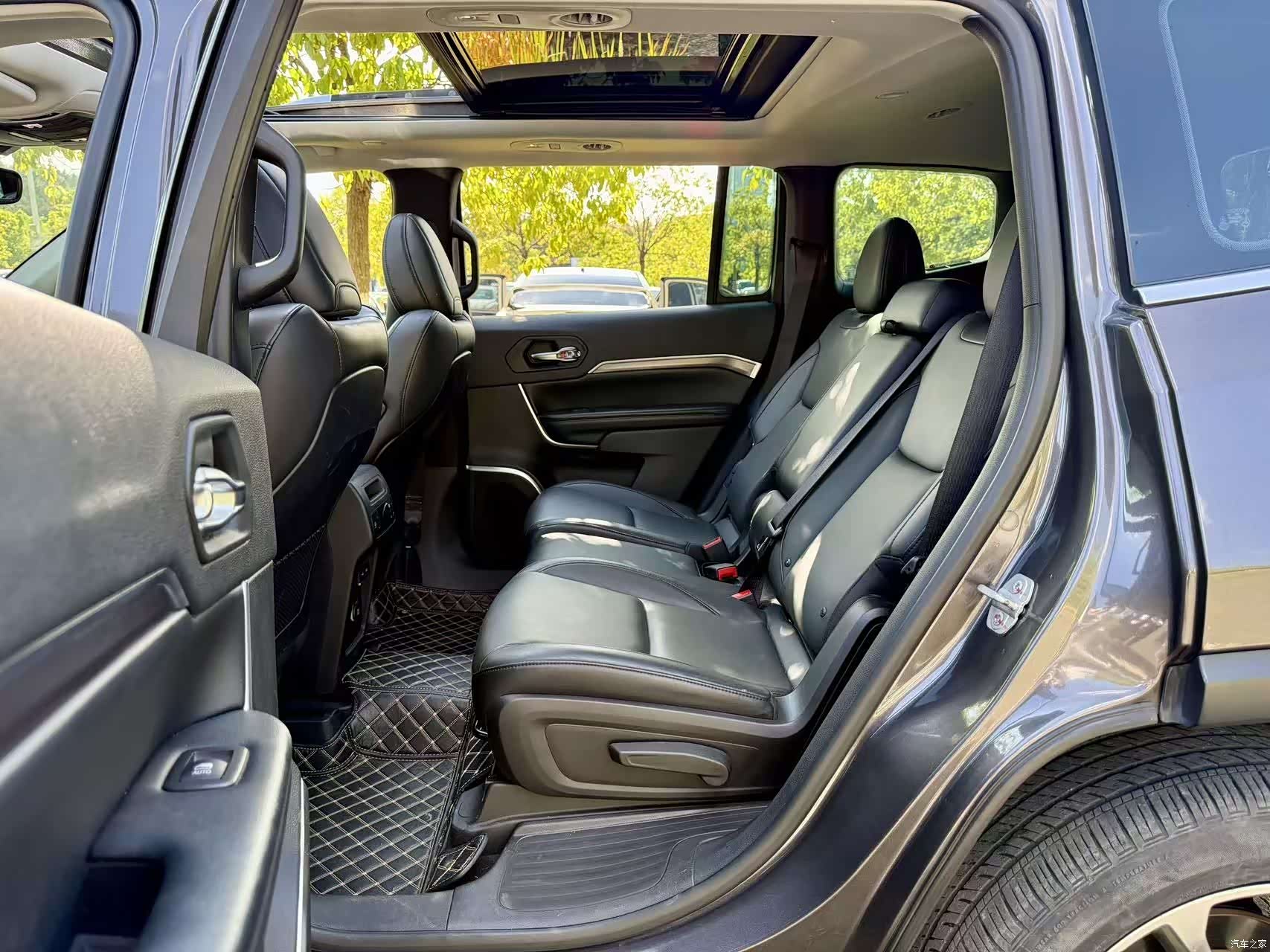 Jeep Grand Commander, 2020 6