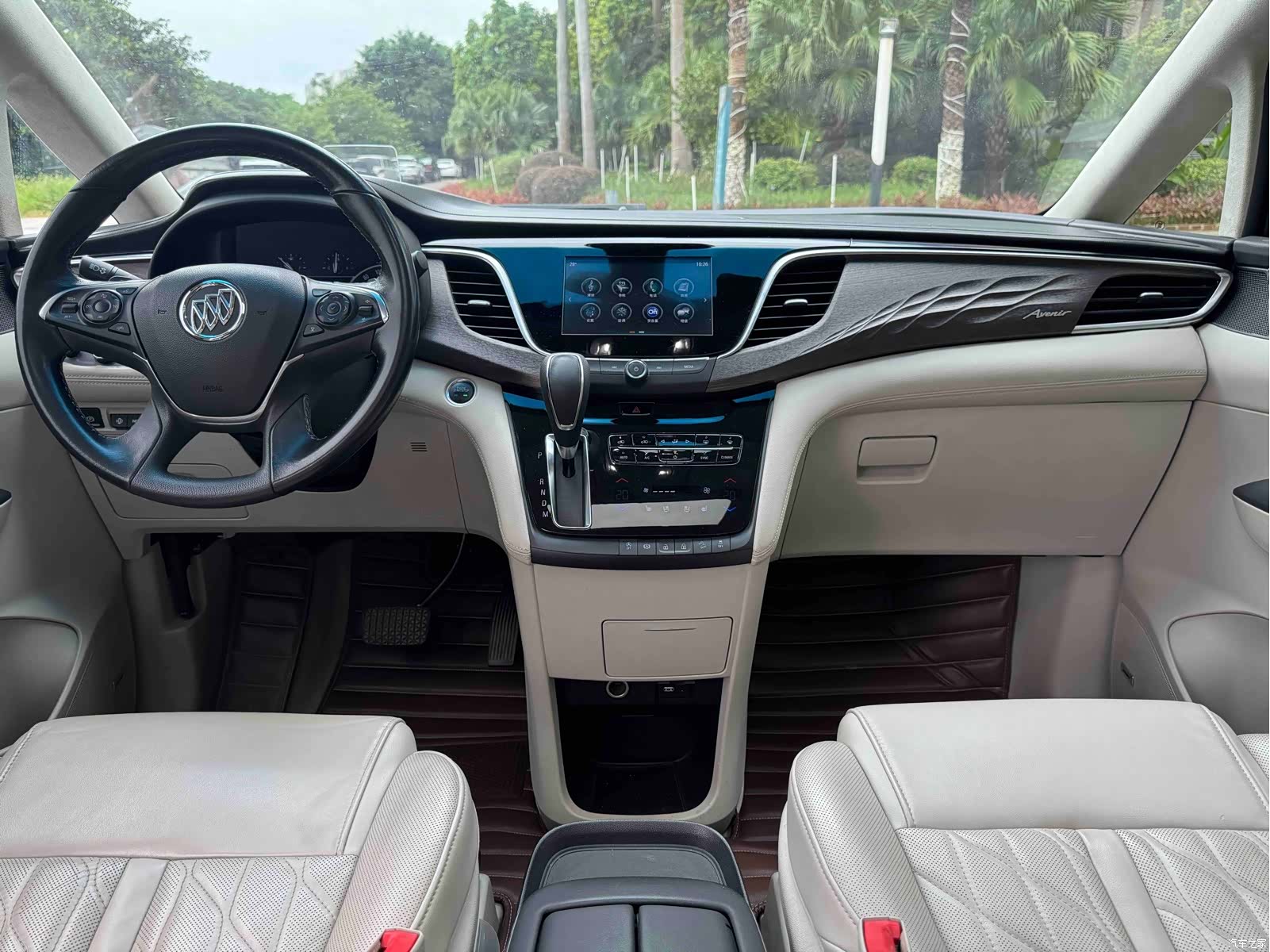 Buick GL8, 2017 10