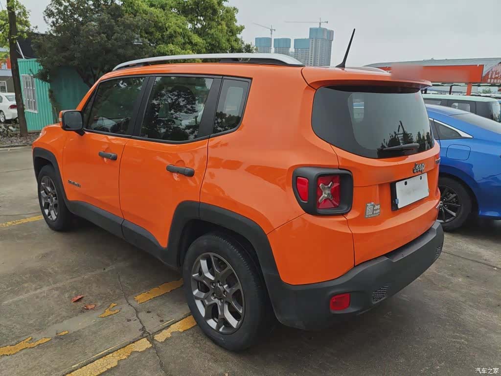 Jeep Renegade, 2018 все фото
