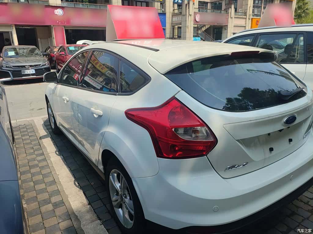 Ford Focus, 2015 23