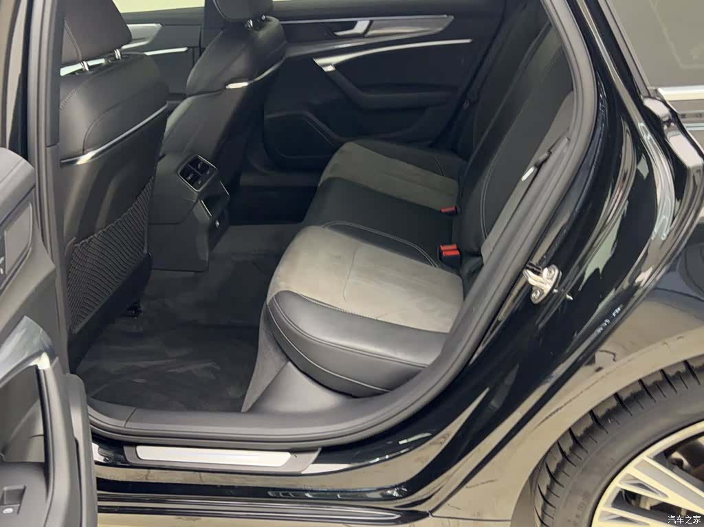 Audi A6L, 2022 10