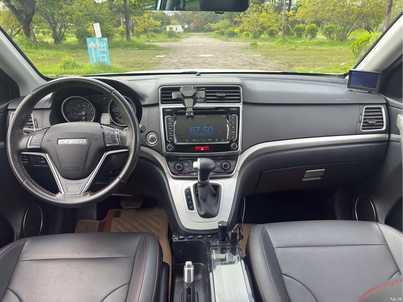 Haval M6, 2019 все фото