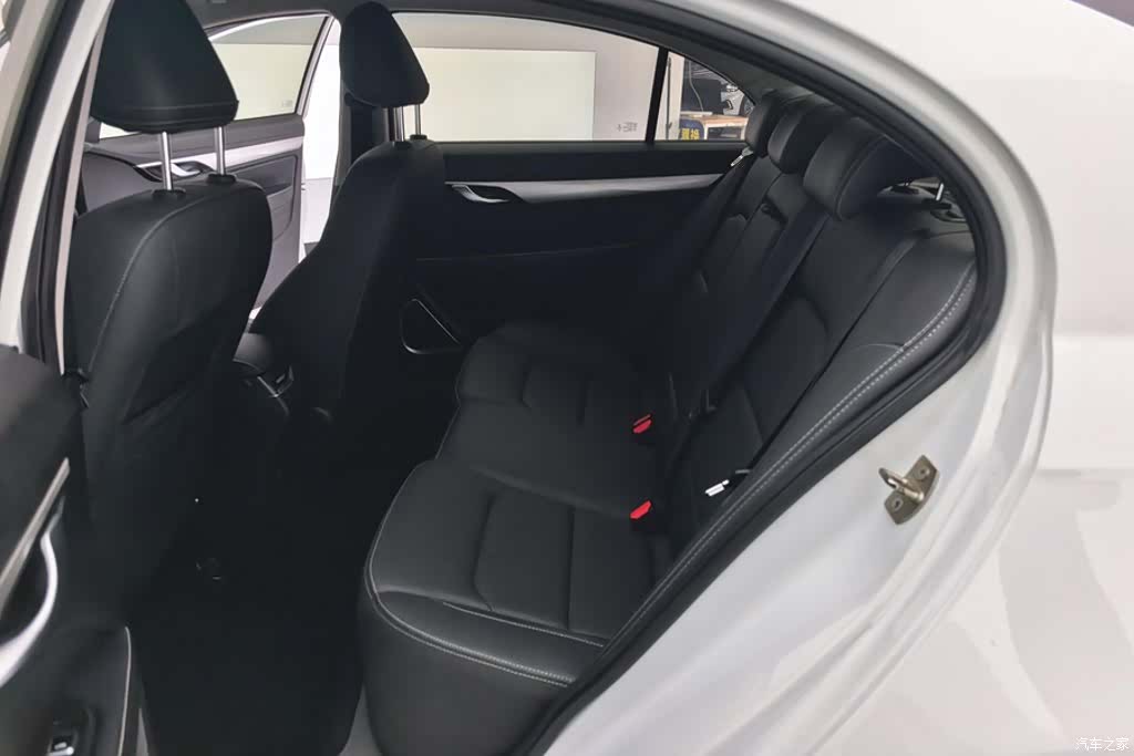Geely Emgrand, 2020 11