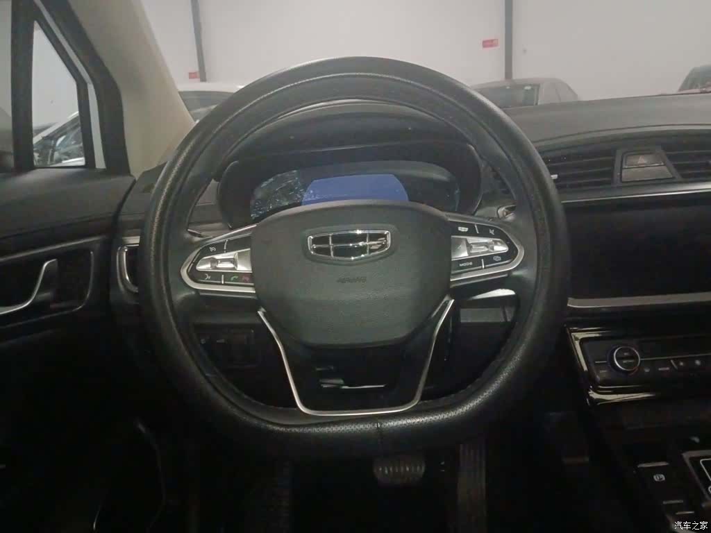Geely Emgrand, 2021 11