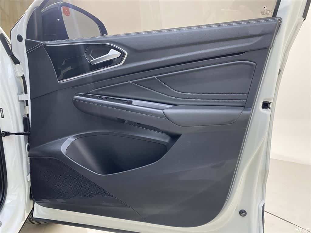 Volkswagen Panda, 2022 13