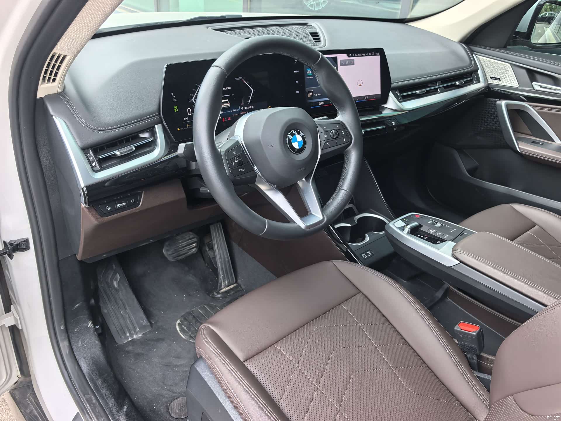 BMW X1, 2024 9