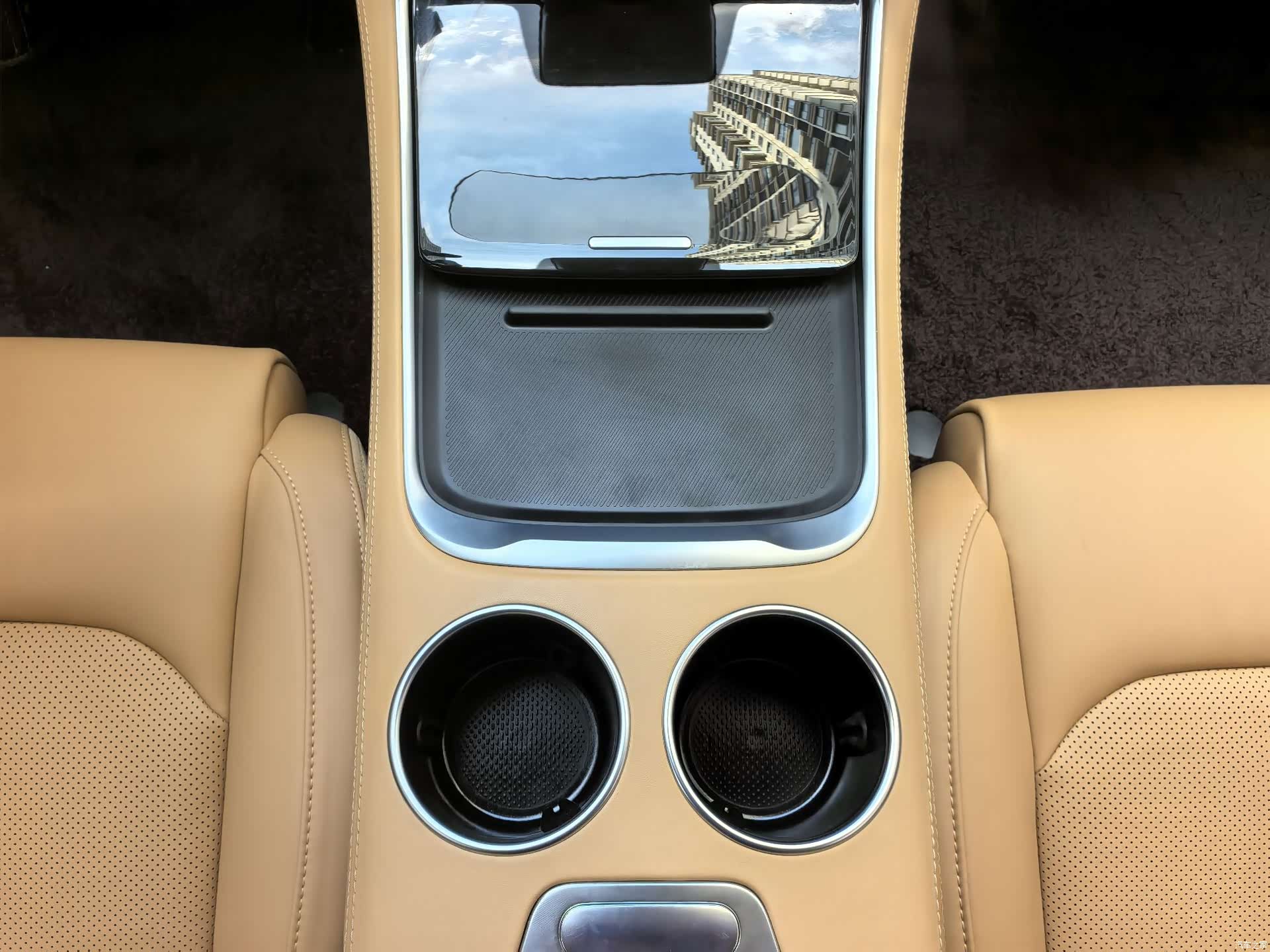 Leapmotor C01, 2025 9