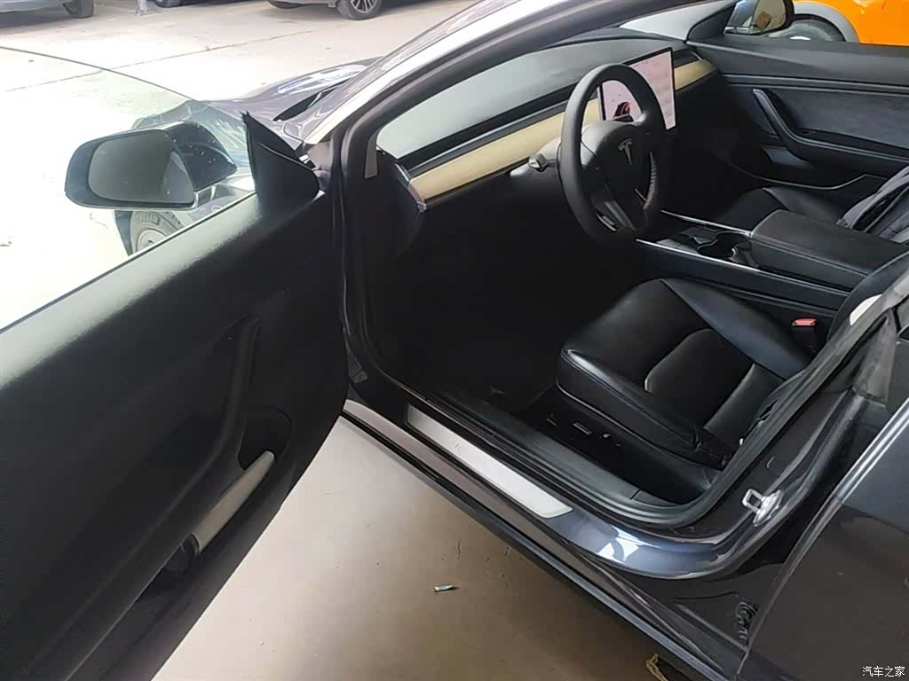 Tesla Model 3, 2020 16
