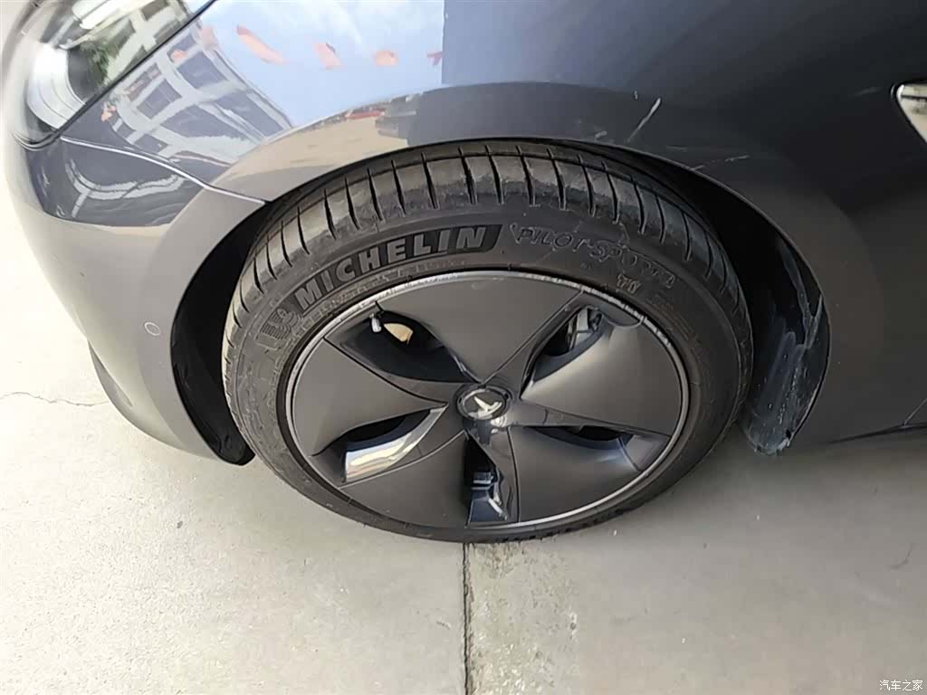 Tesla Model 3, 2020 23