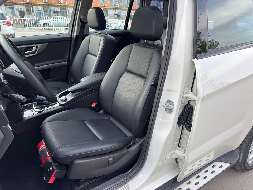 Mercedes-Benz GLK grade