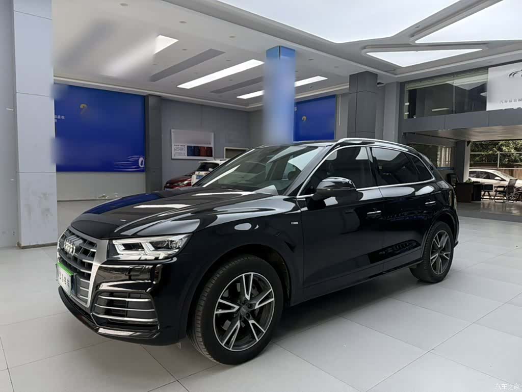 Audi Q5L, 2019 1