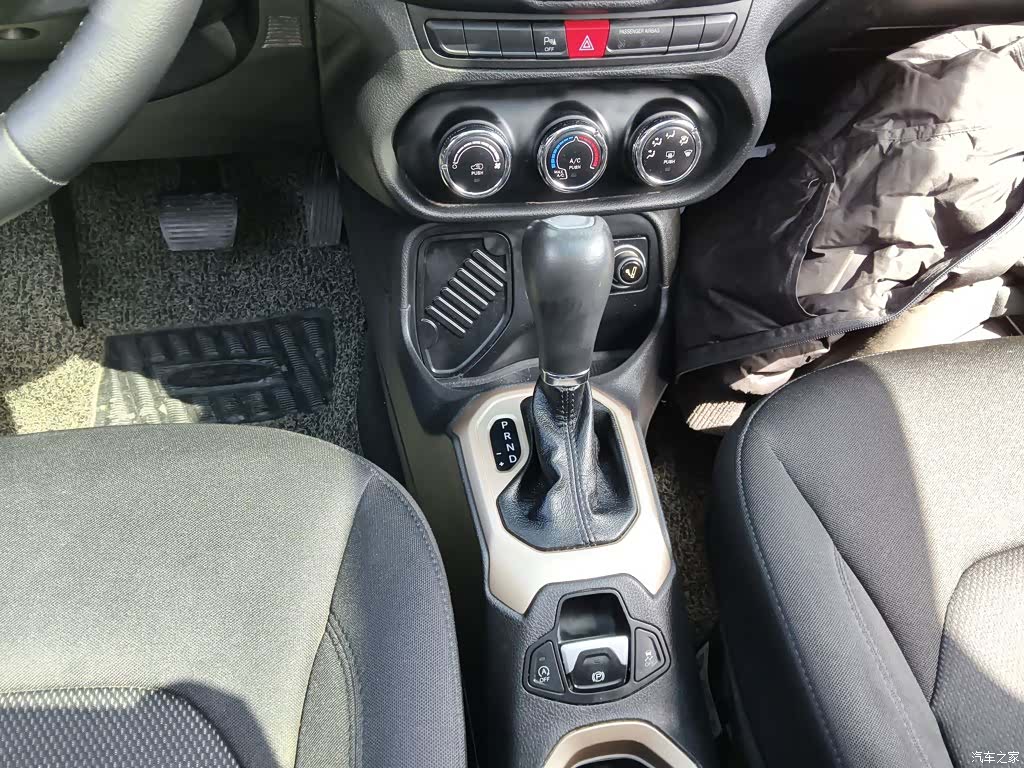 Jeep Renegade, 2017 10