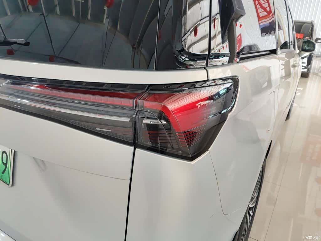 Buick GL8, 2025 8
