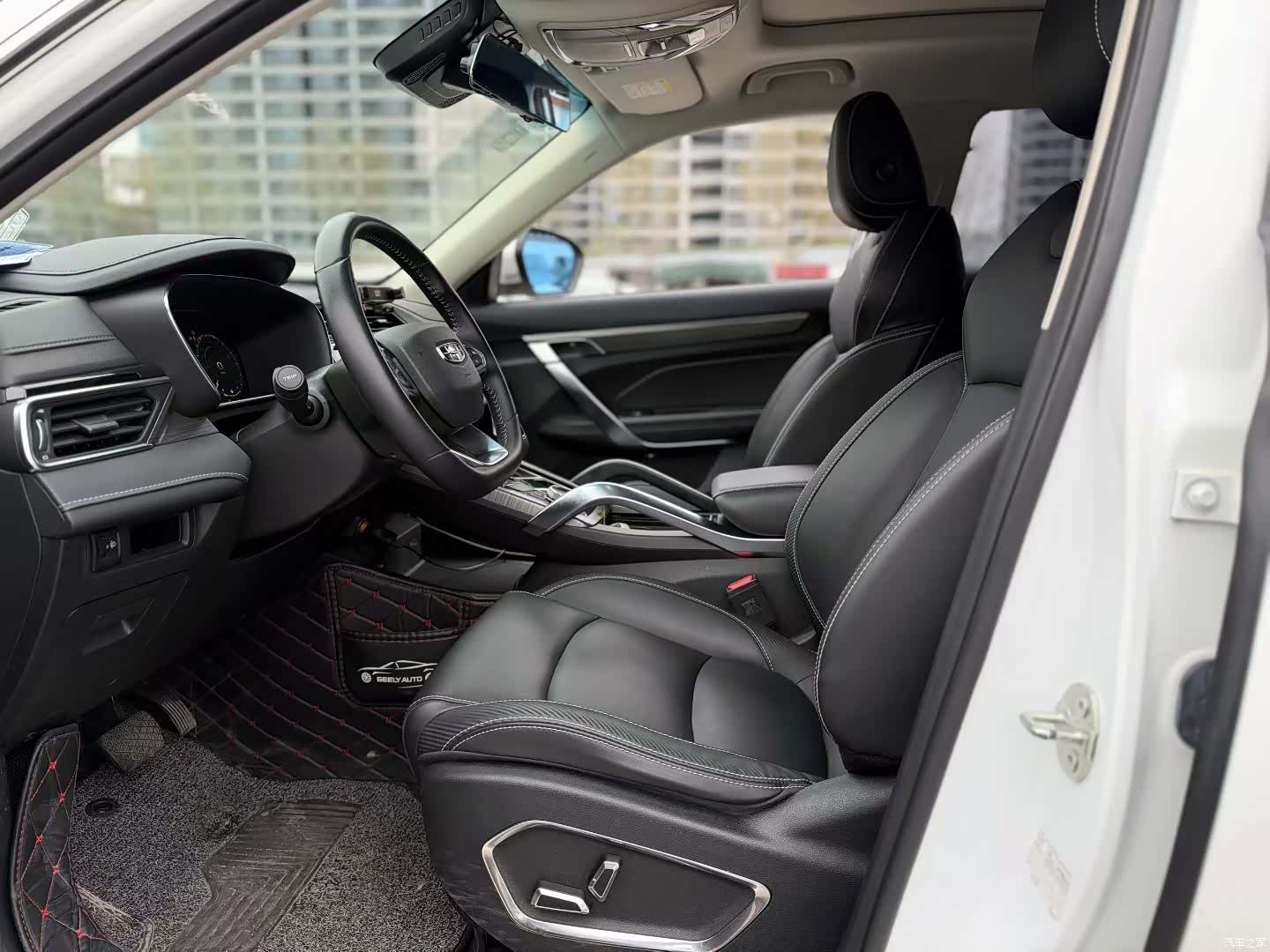 Geely Boyue, 2021 все фото