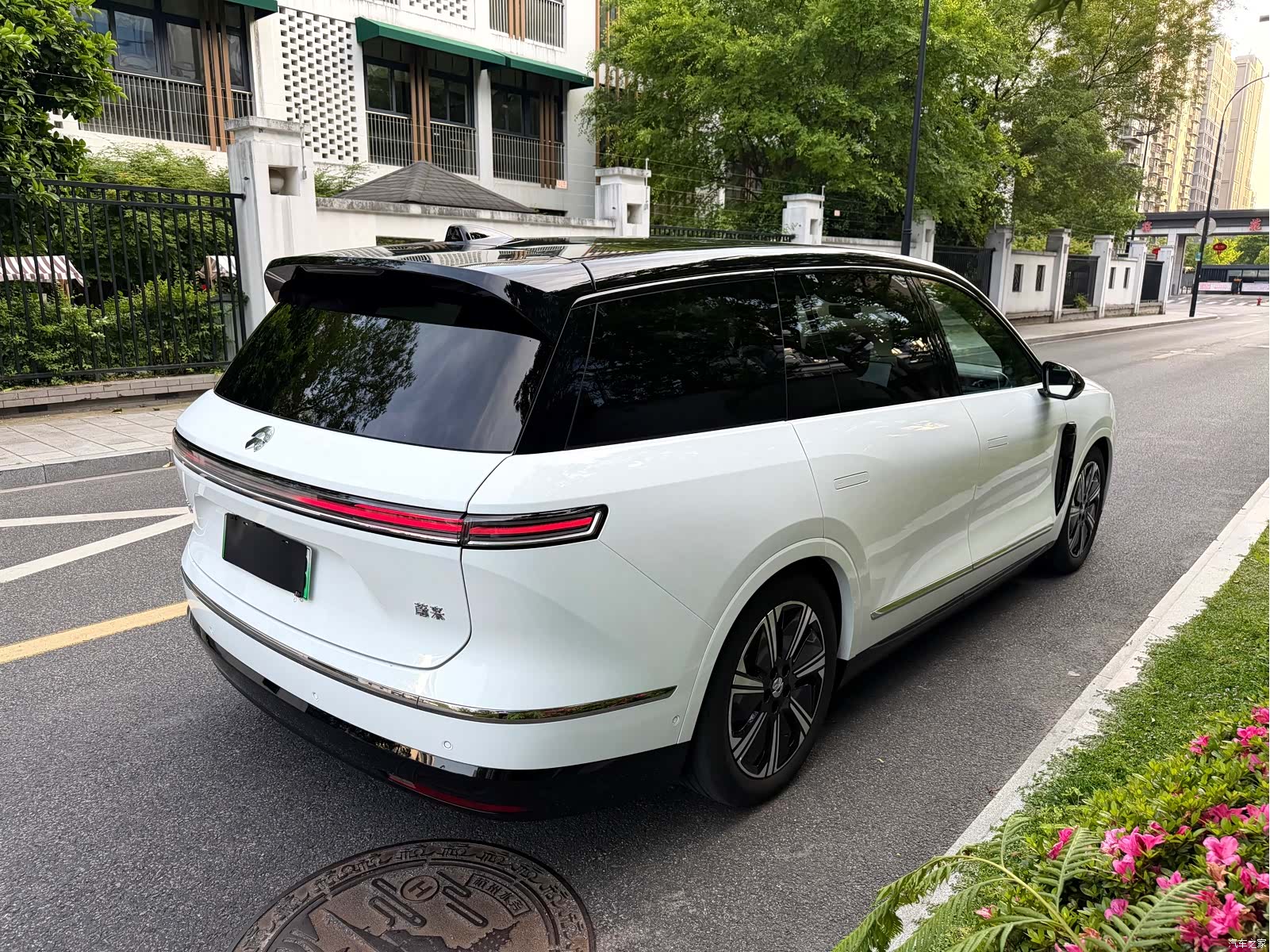 NIO ES8, 2025 6