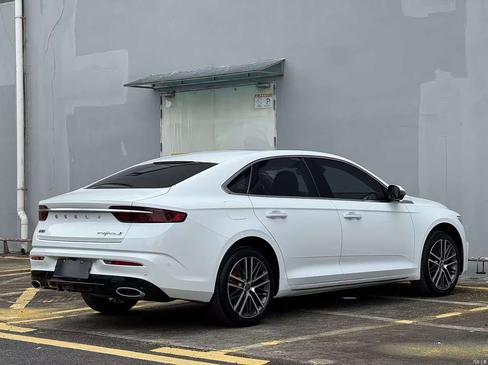 Geely Preface, 2023 4