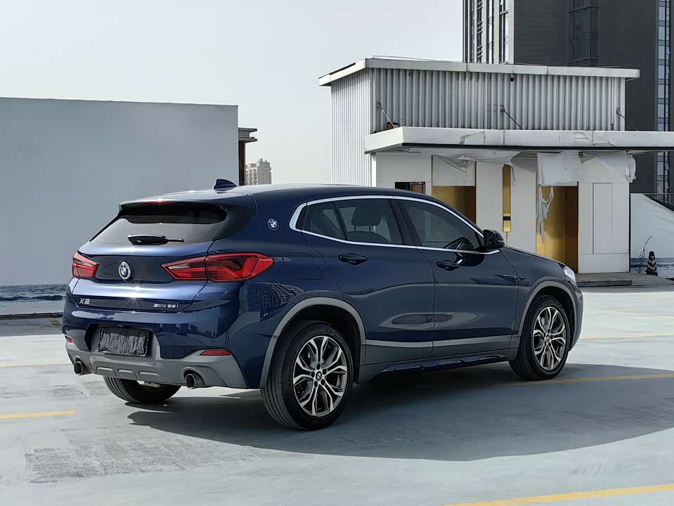 BMW X2
