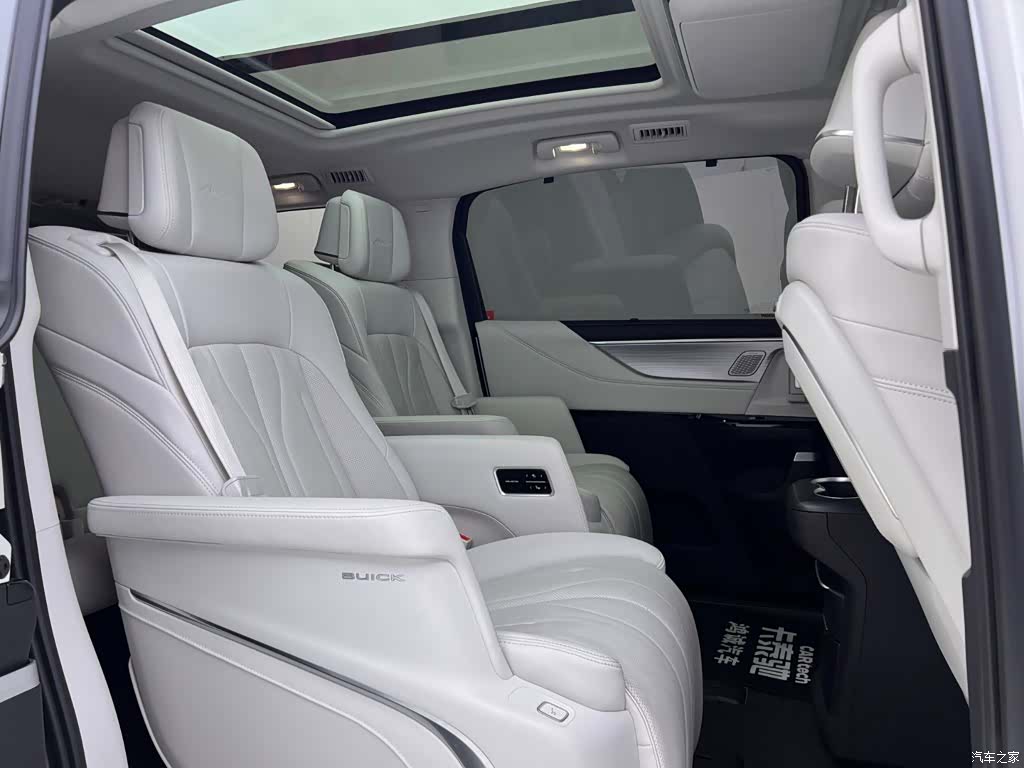 Buick GL8, 2025 19