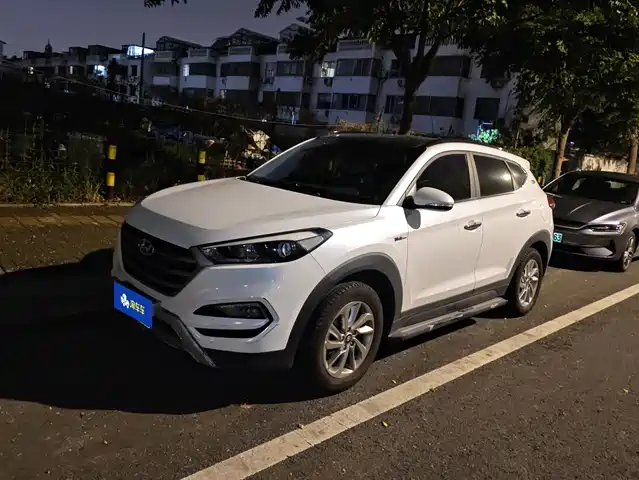 Hyundai Tucson 2018 — купить из Китая под заказ