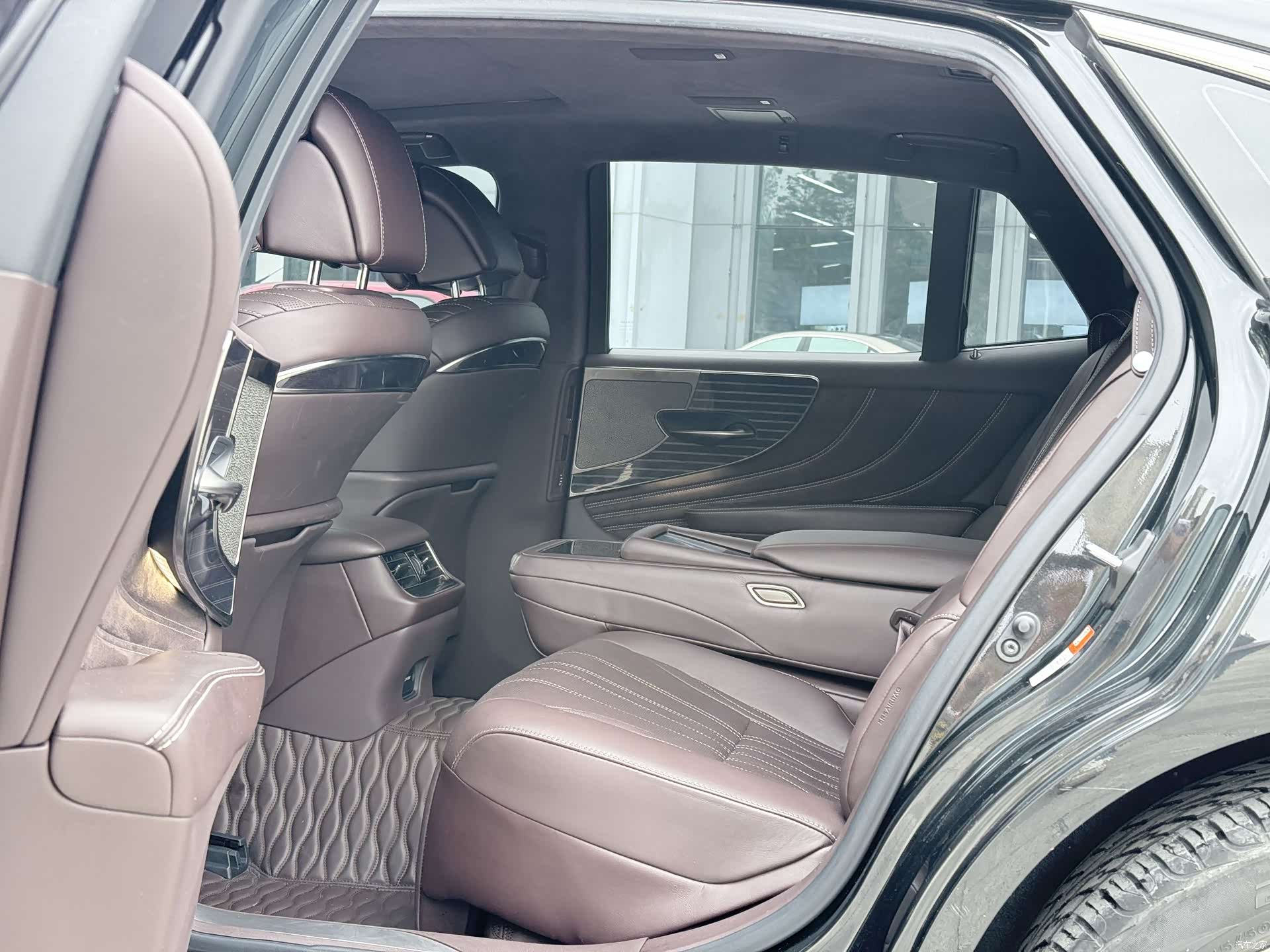 Lexus LS, 2020 6