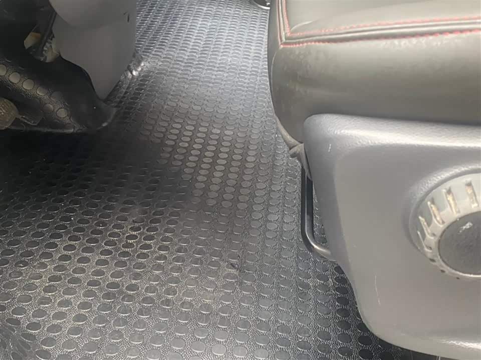 MAXUS Xintu V80