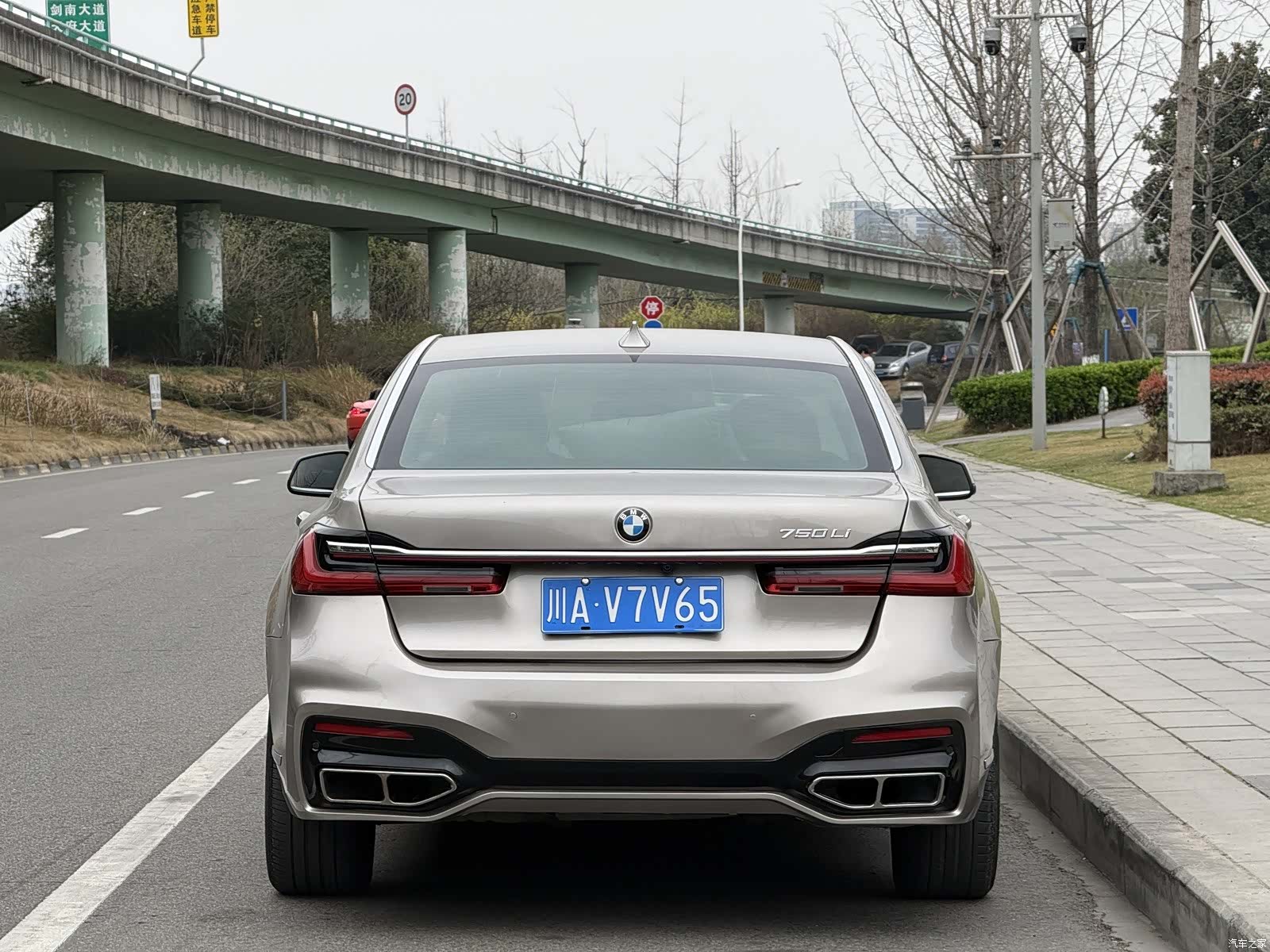 BMW 7 Series, 2011 все фото