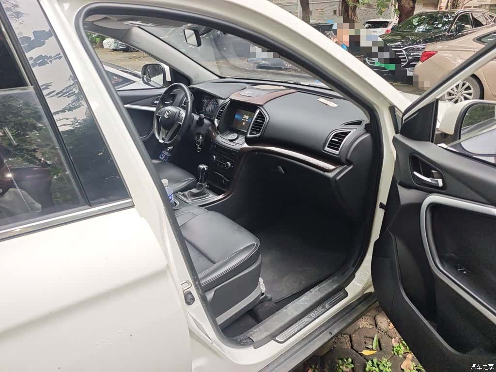 BAIC S6, 2017 22