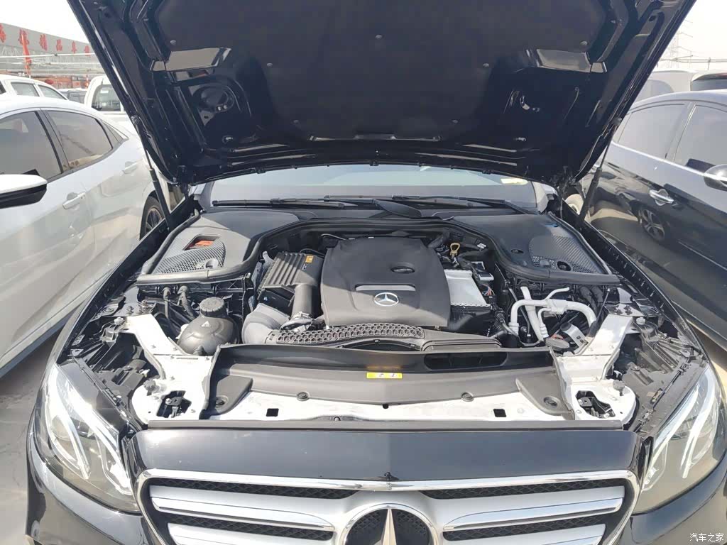 Mercedes-Benz E-Class, 2018 16