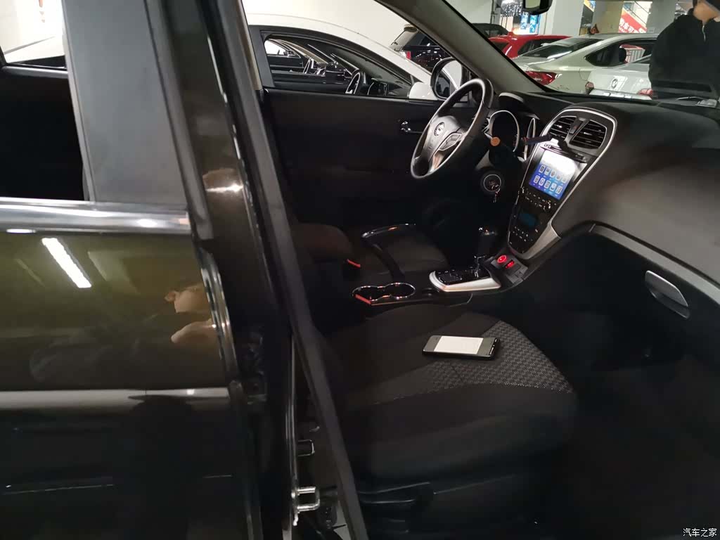 GAC GS5, 2016 4