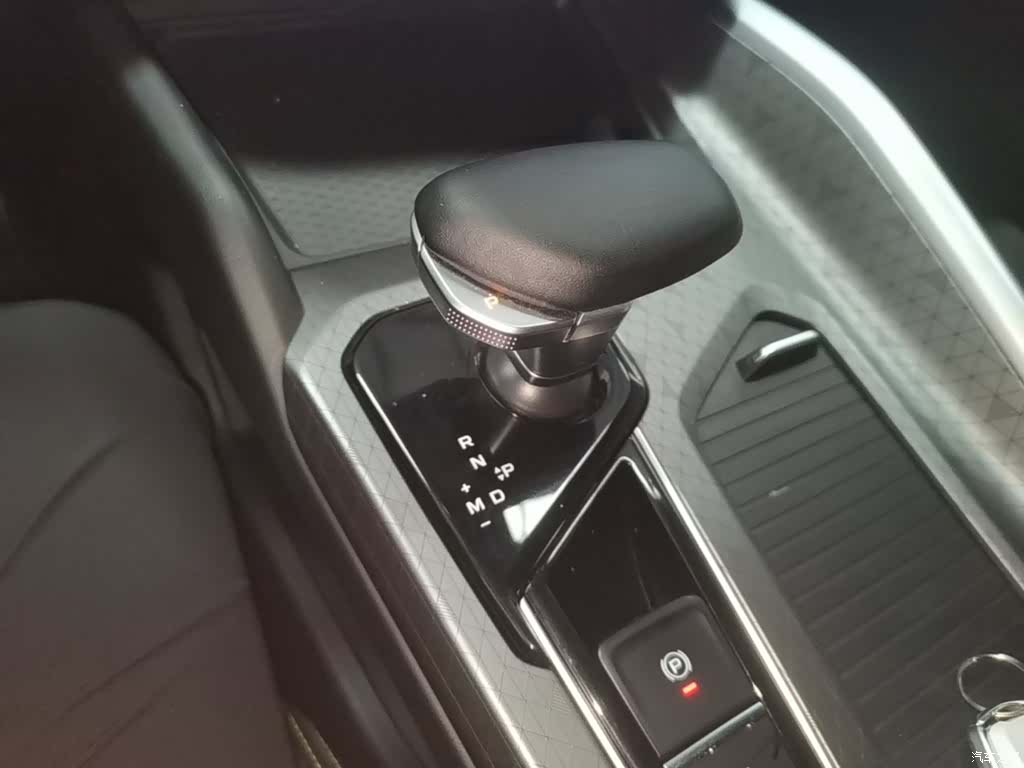Geely Preface, 2024 14