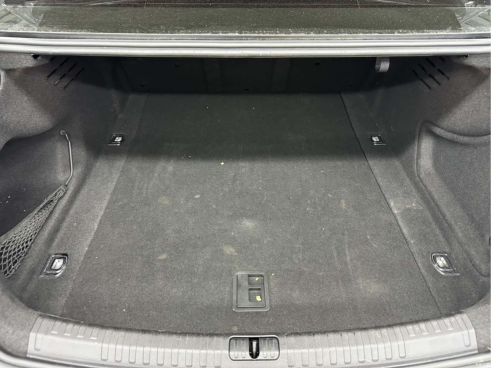 Audi A6L, 2021 26