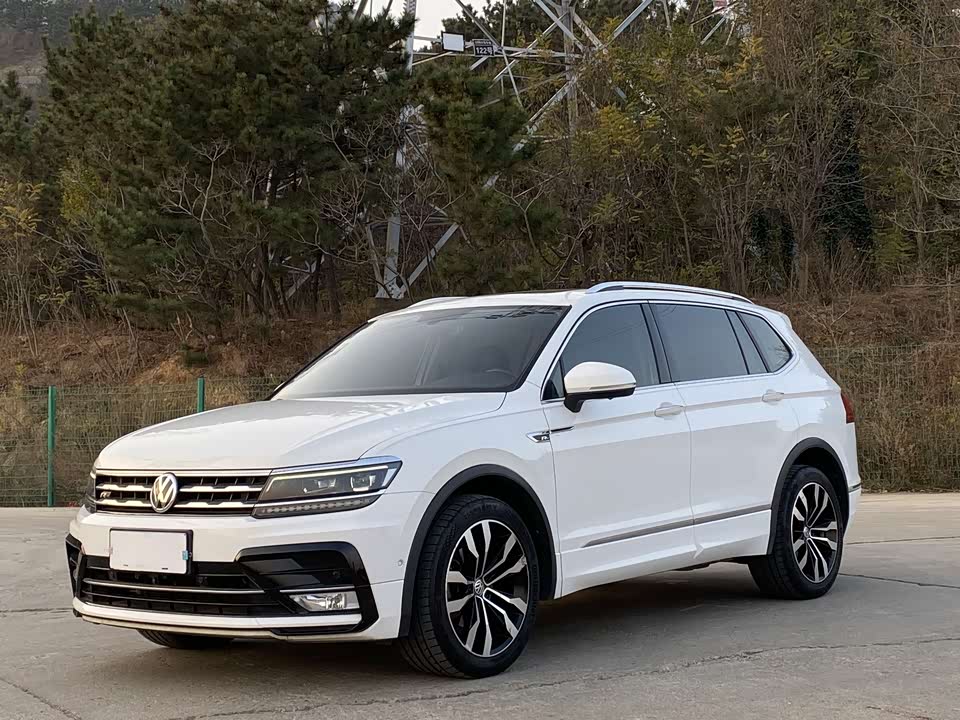 Volkswagen Tiguan L