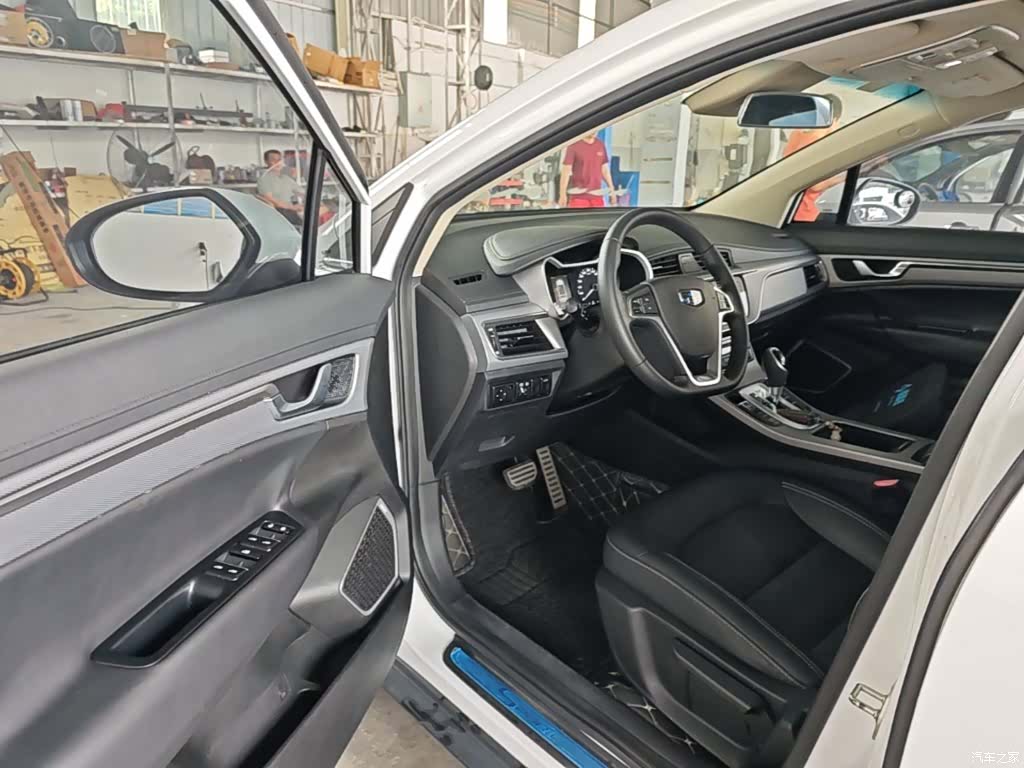 Geely Emgrand, 2019 16