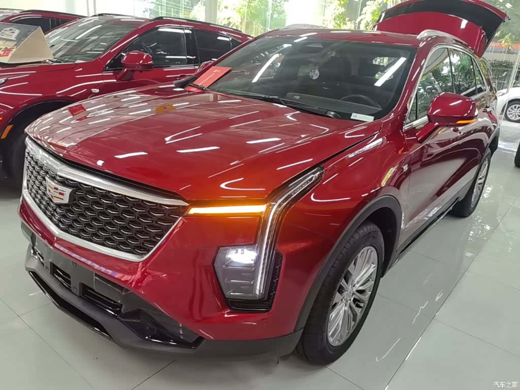 Cadillac XT4, 2024 1