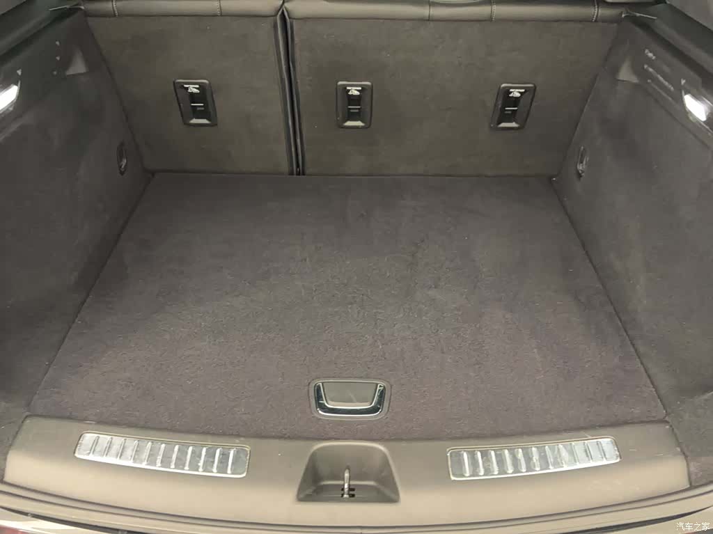 Cadillac XT4, 2021 12