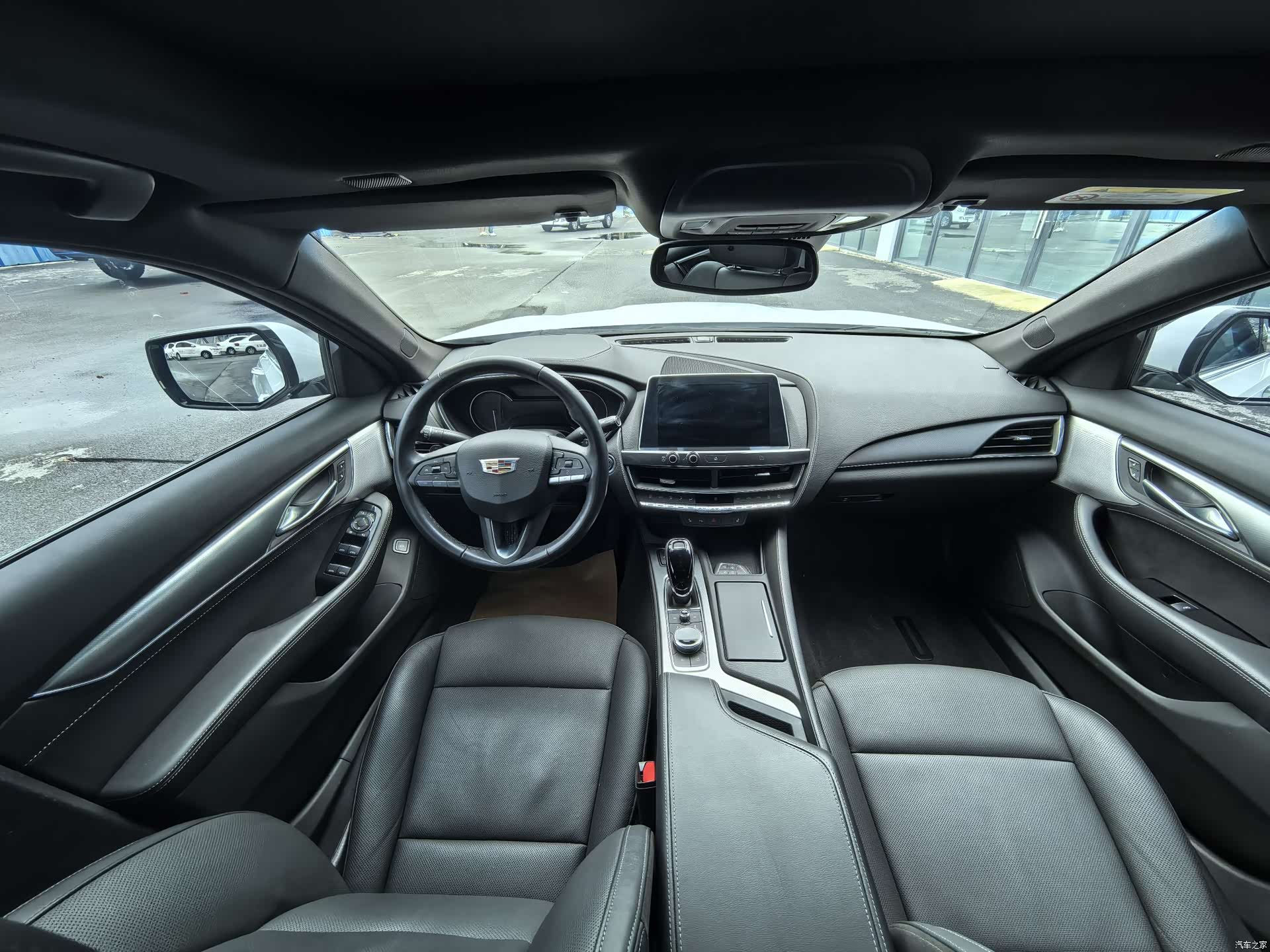 Cadillac CT5, 2022 все фото