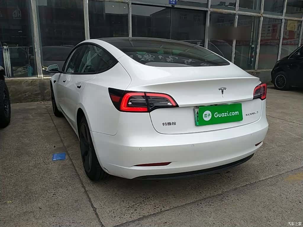 Tesla Model 3, 2023 все фото